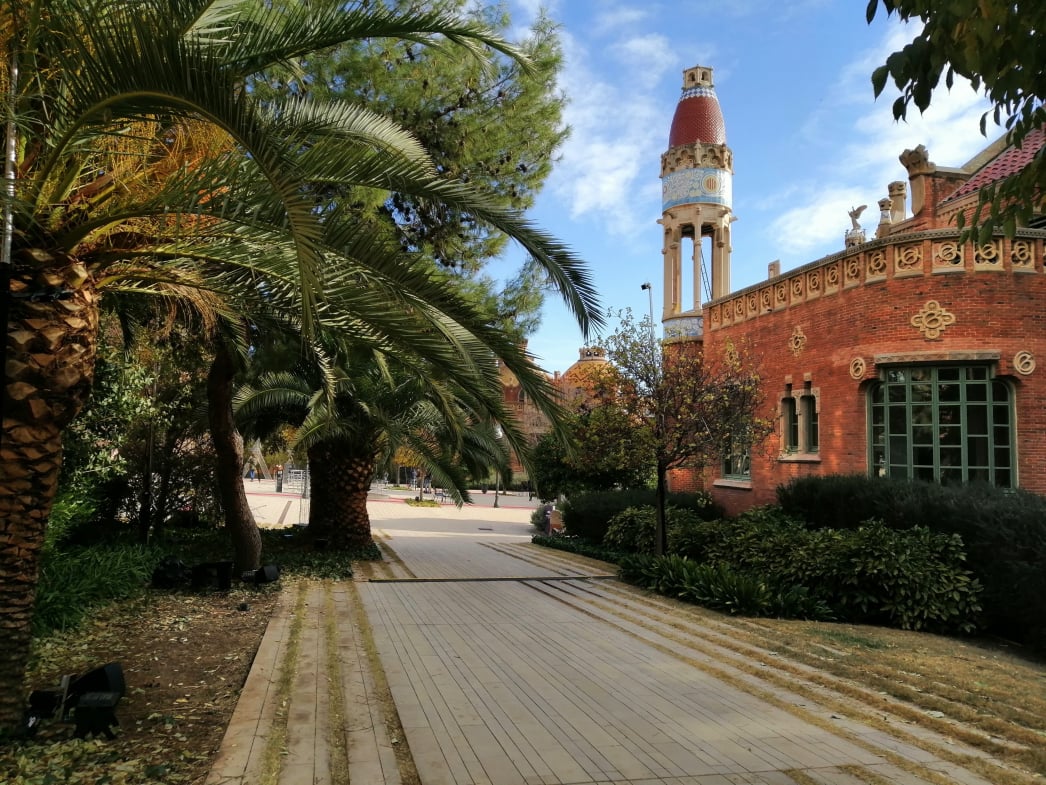 18. Audioguia de Barcelona. Antiguo hospital de la Santa creu