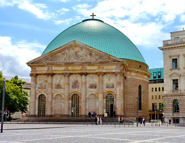 Audioguía de Berlín - Catedral de Santa Eduvigis